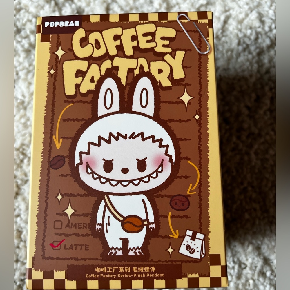 Pop Mart – Pop Bean Coffee Factory Series Pendant: Labubu Coffee Bean Grinder: